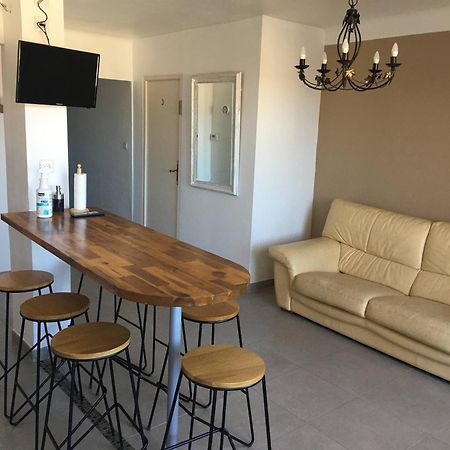 Grands Buffets Hebergement Appartement Narbonne Exterior foto